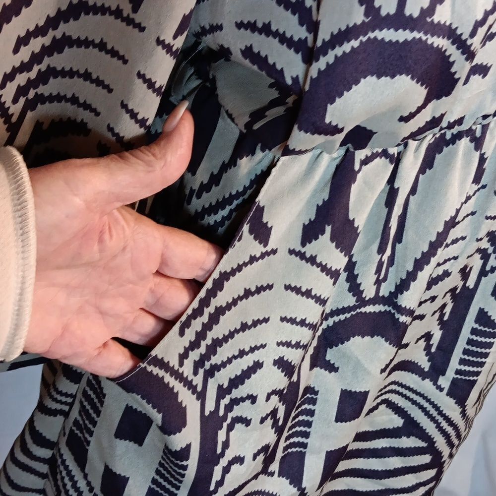 Ellison Chic Patterned Dress - Picture 5 of 7
